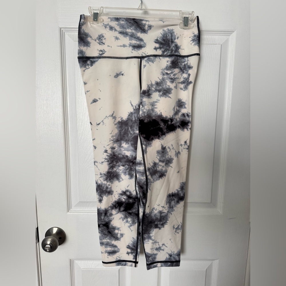 Woman’s High Waisted Workout Leggings
